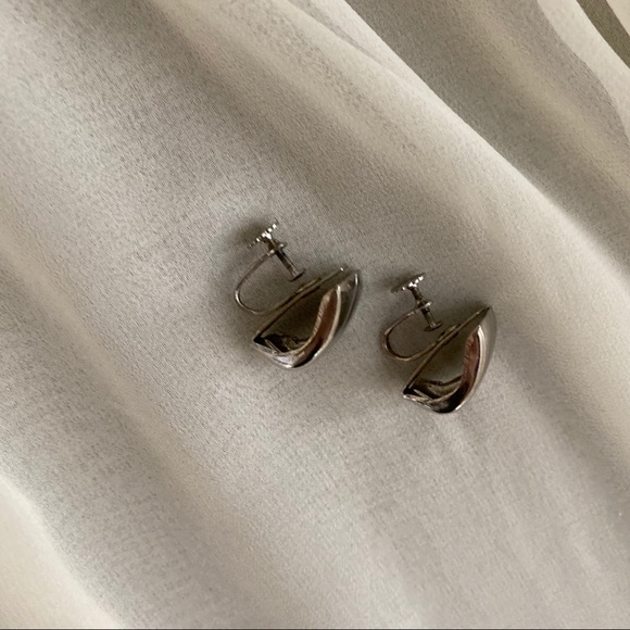 VTG Silver Connected Half Hoop Screw-back Earrings - Picture 4 of 6